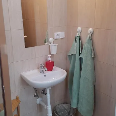 Na Samote U Lesa -rasovna Séjour chez l'habitant *